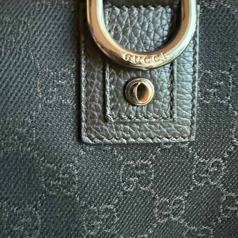 Like NEW. Authentic GUCCI ABBEY D RING CHOCOLATE GG CANVAS - Picture 7 of 12